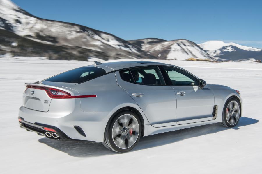  Kia Stinger GT AWD (CK) 2017 года  (NA) (фото 29 из 42)